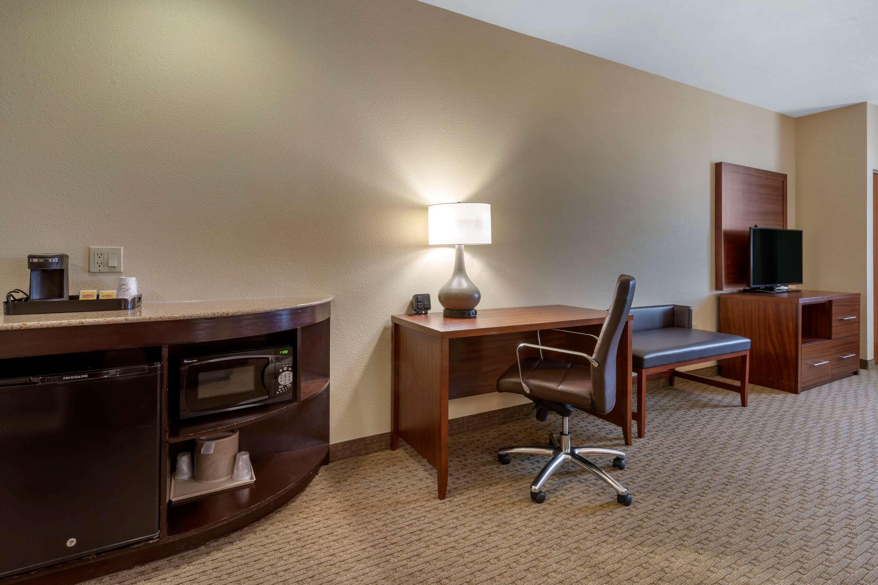 Comfort Suites Eugene Luaran gambar
