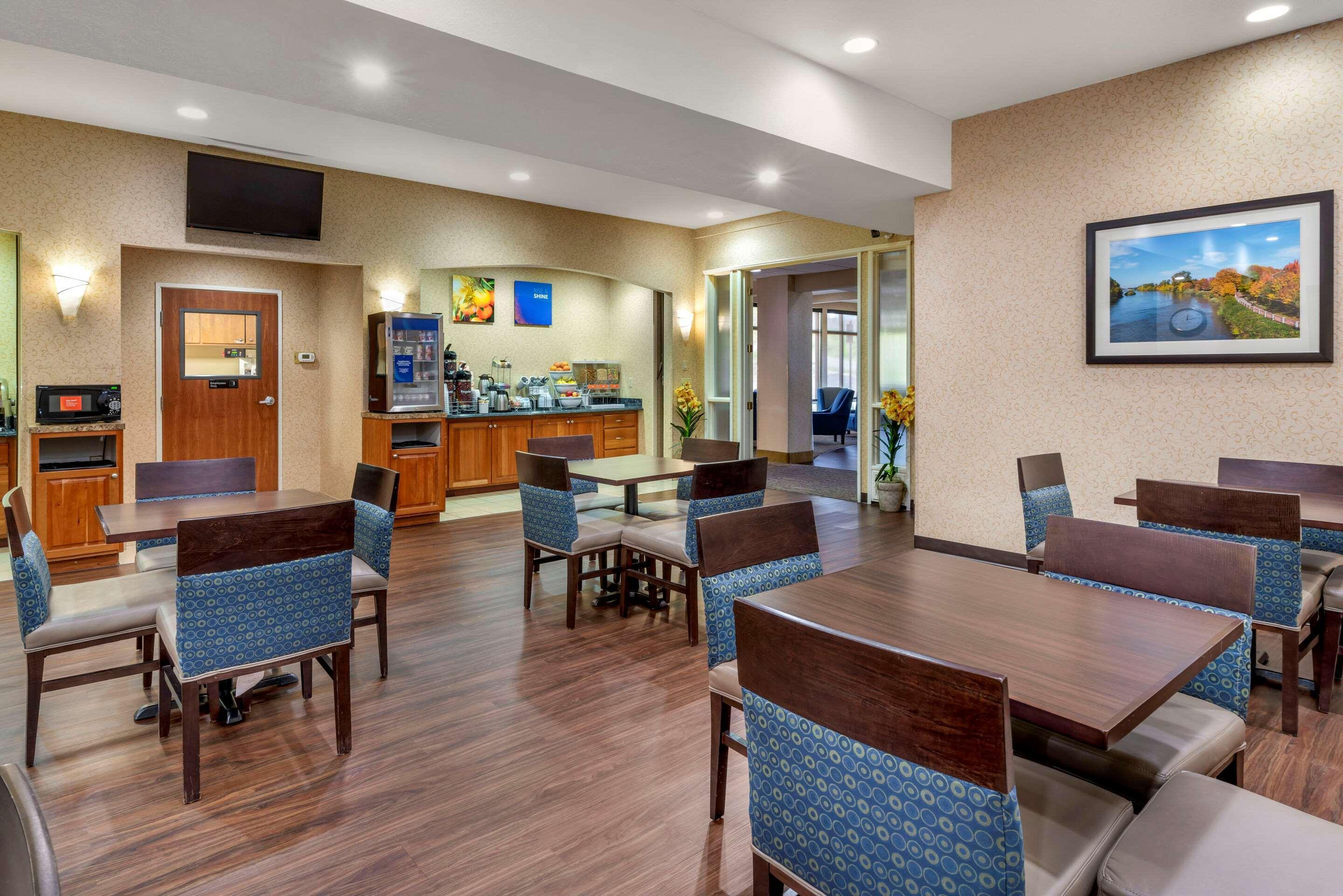 Comfort Suites Eugene Luaran gambar